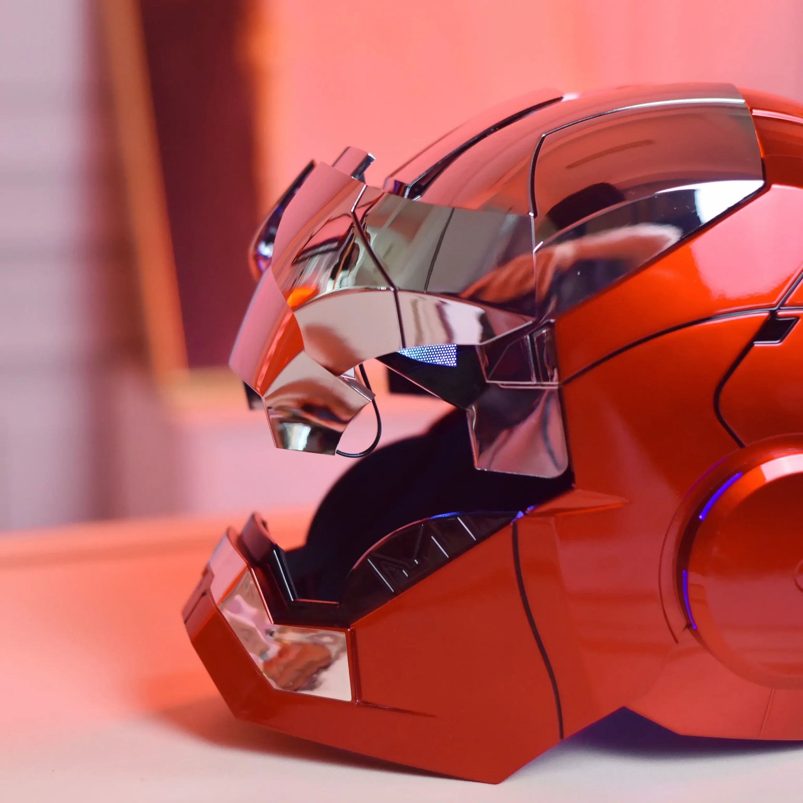 Original Marvel Iron Man Helm mit Sprachsteuerung, die Augen leuchten – Bild 5