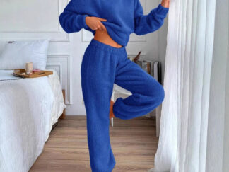 Bequemes, warmes Loungewear-Set mit V-Ausschnitt