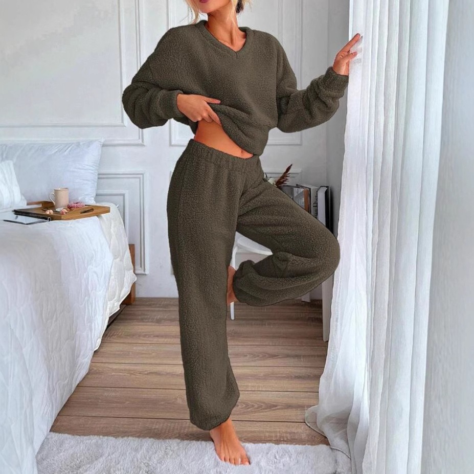 Bequemes, warmes Loungewear-Set mit V-Ausschnitt – Bild 4