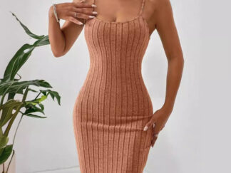 Etuikleid mit Neckholder und U-Ausschnitt