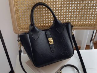 Leichte, luxuriöse Handtasche im Bucket-Stil