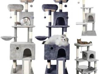 Katzenbaum mit Spielzeug